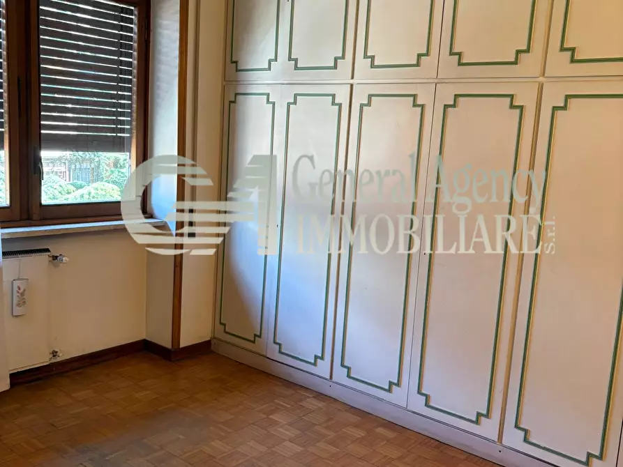 Immagine 26 di Appartamento in vendita  in via guido de ruggiero a Roma