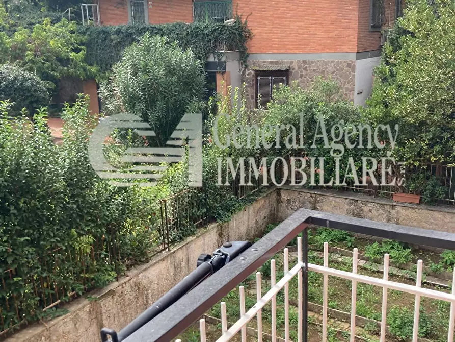 Immagine 3 di Appartamento in vendita  in VIA DEGLI ARTIFICIERI a Roma