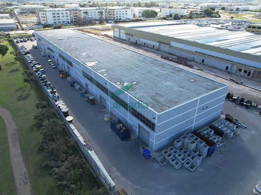 Immagine 5 di Attività artigianale in vendita  in Via delle Violette 10 a Modugno