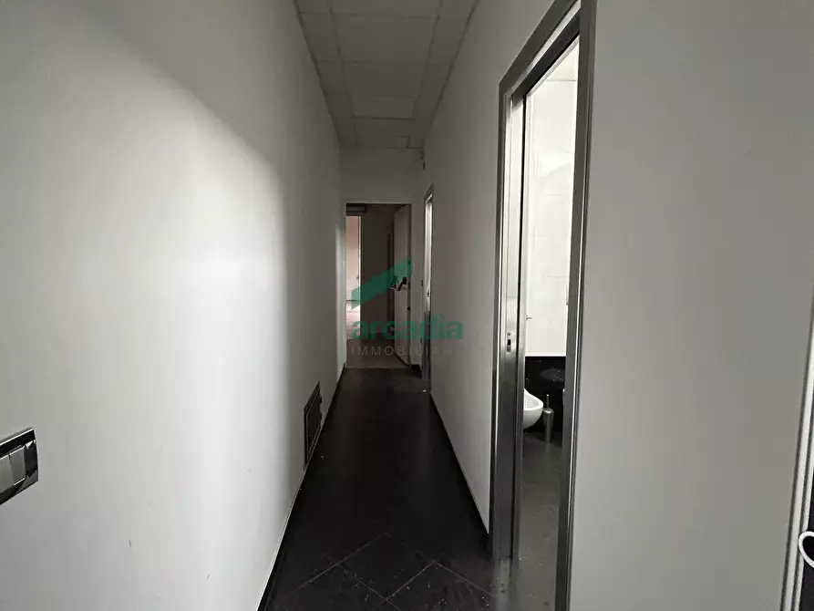 Immagine 23 di Attività artigianale in vendita  in sp231 km 79.400 a Modugno