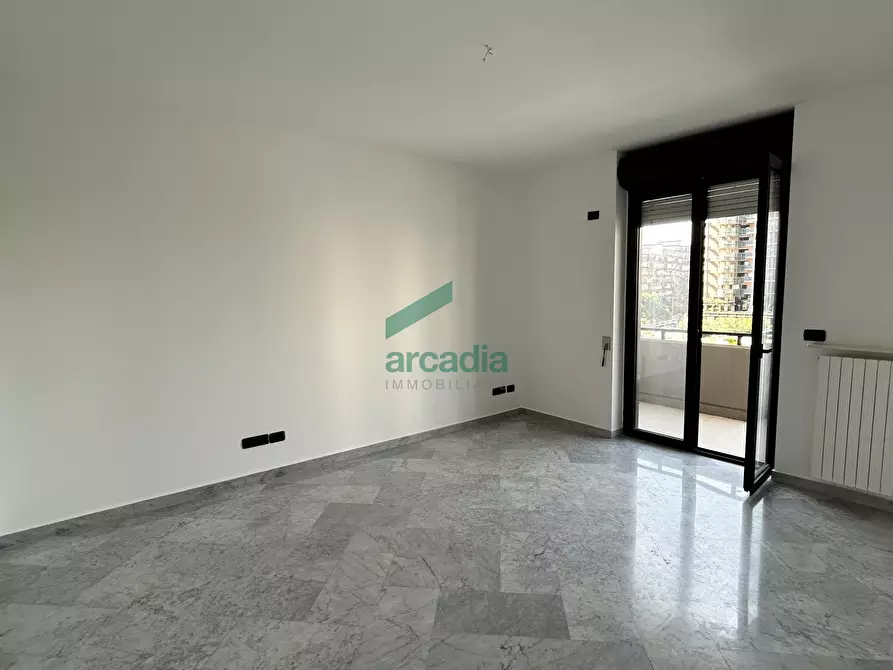 Immagine 3 di Ufficio in affitto  in Viale San Josemaría Escrivá 28 a Bari