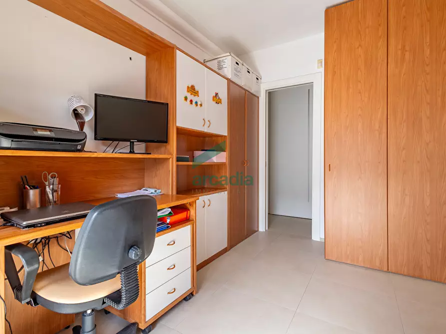 Immagine 20 di Quadrilocale in vendita  in Via Rosario Livatino 97 a Bari