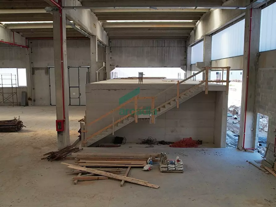 Immagine 14 di Attività artigianale in vendita  in Via delle Violette 12 a Modugno