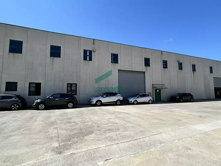 Immagine 15 di Attività artigianale in vendita  in Strada Provinciale Palese-modugno 12 a Modugno