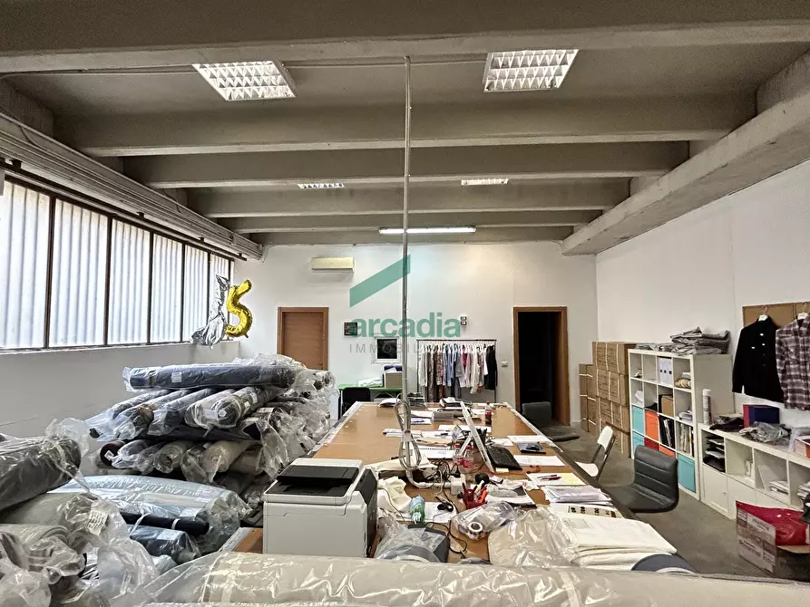 Immagine 34 di Attività artigianale in vendita  in Via dei Vetrai 5 a Modugno