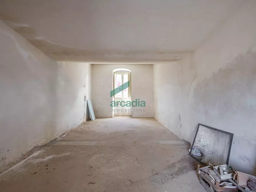 Immagine 45 di Appartamento in vendita  in Piazza Nicola e Costa 13 a Castellana Grotte