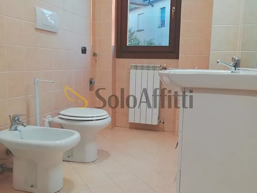 Immagine 8 di Bilocale in affitto  in Via Camillo Benso Conte di Cavour 5 a Besana In Brianza