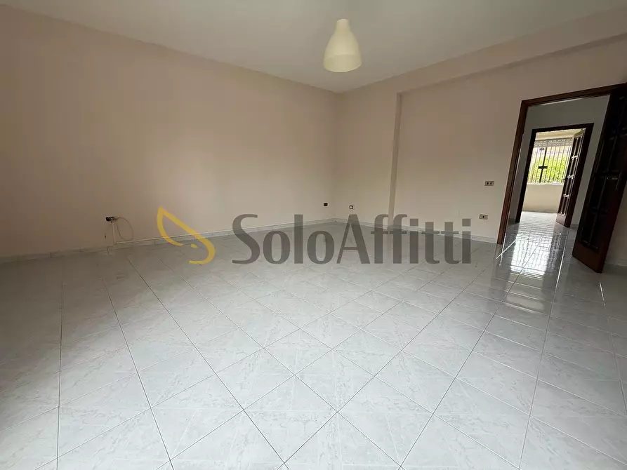 Immagine 5 di Pentalocale in affitto  in Via Assunta 46 a Caserta