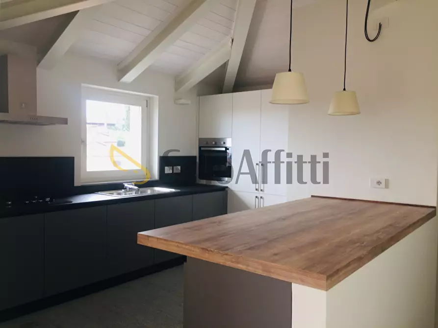 Immagine 4 di Trilocale in affitto  in Via Albussano 32 a Chieri