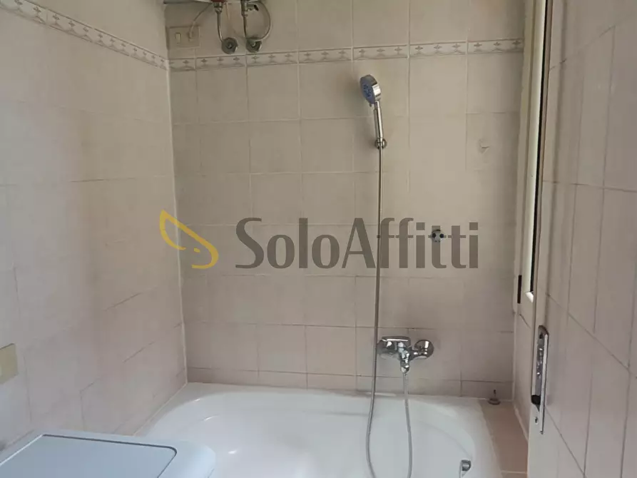 Immagine 7 di Quadrilocale in affitto  in Corso Alessandro Manzoni 72 a Pavia