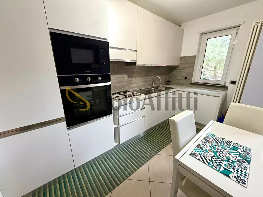 Immagine 7 di Trilocale in affitto  in Via Nazionale 518 a Roseto Degli Abruzzi