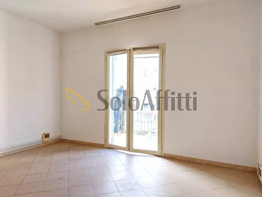 Immagine 12 di Ufficio in affitto  in Via Giorgio Giorgis a Fiumicino