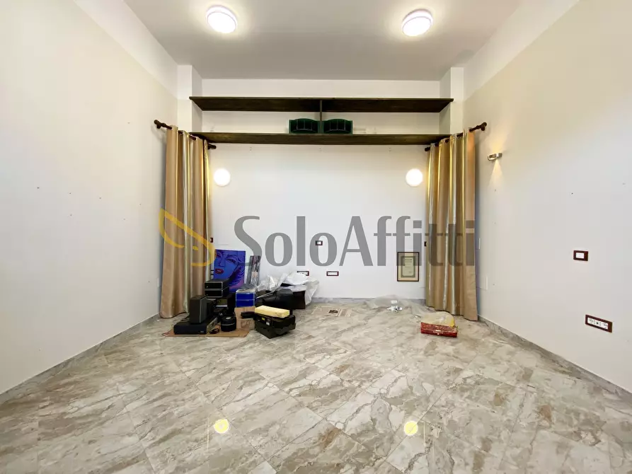 Immagine 2 di Magazzino in affitto  a Catanzaro