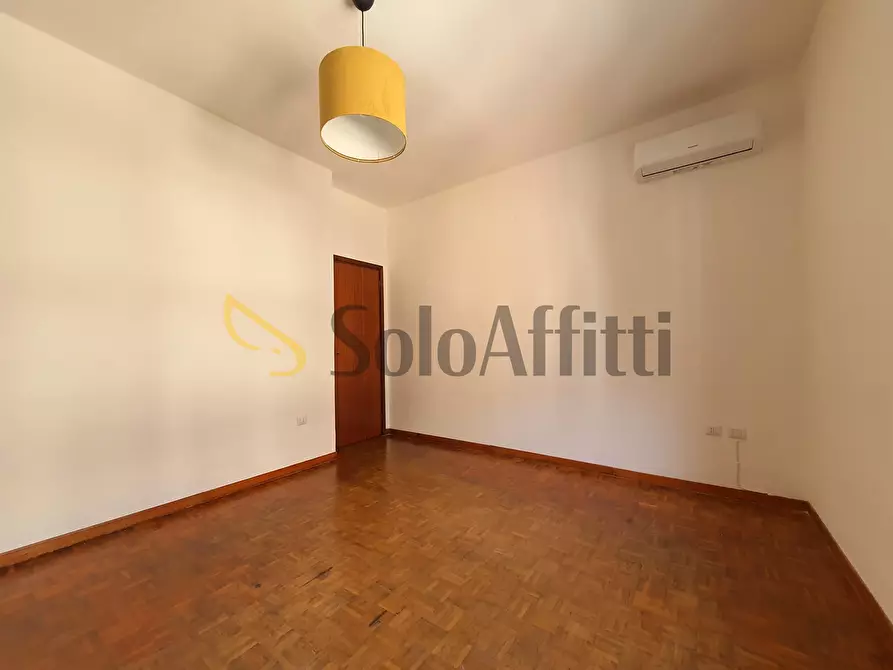 Immagine 12 di Ufficio in affitto  in Via Eugenio de Riso 65 a Catanzaro