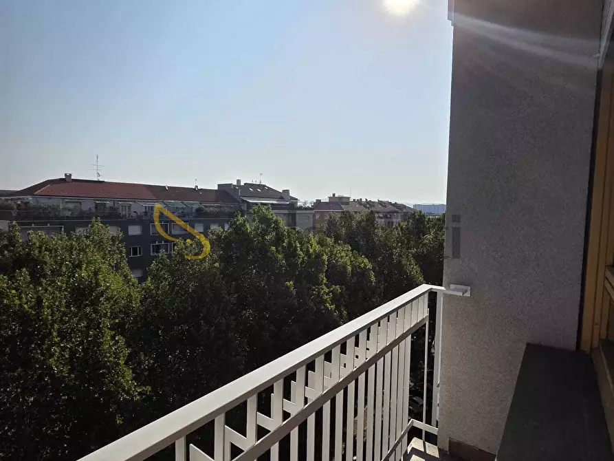 Immagine 15 di Quadrilocale in affitto  a Torino