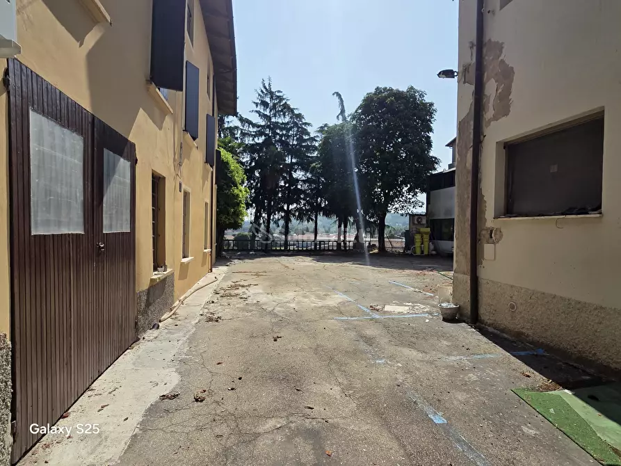 Immagine 8 di Capannone industriale in affitto  in Via Cesare Battisti a Vignola