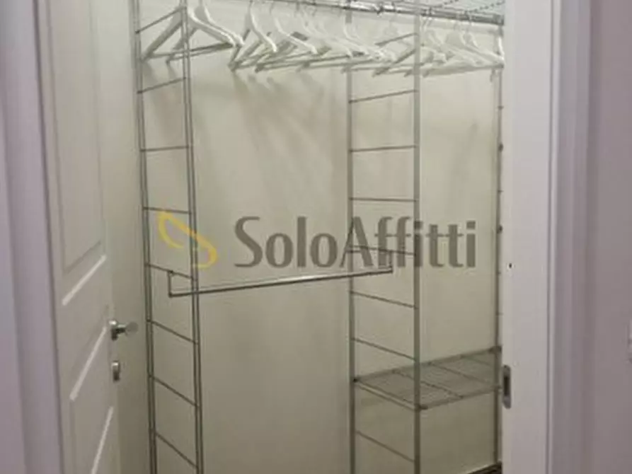 Immagine 6 di Trilocale in affitto  a Catania