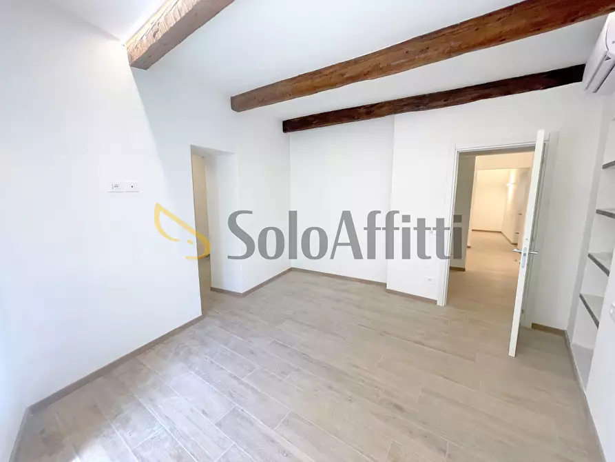 Immagine 6 di Bilocale in affitto  a Osimo