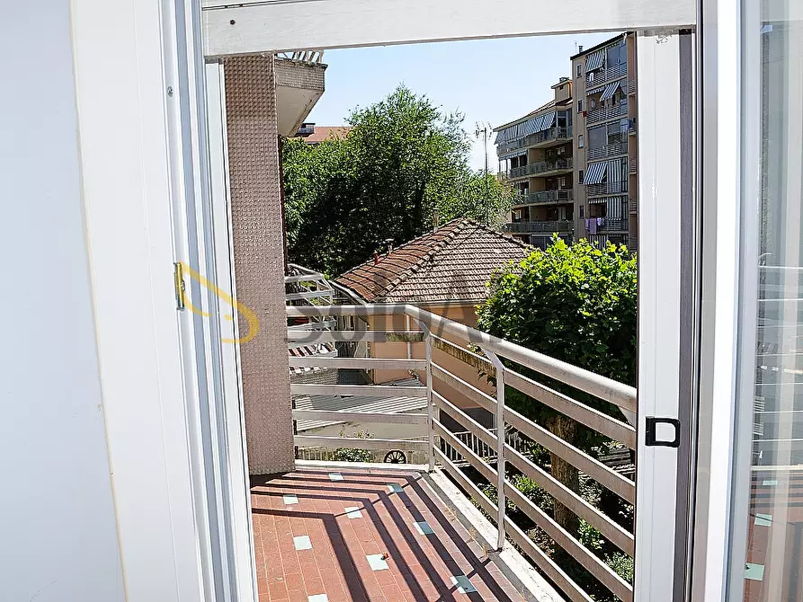 Immagine 3 di Trilocale in affitto  in Via Chiomo 25 a Settimo Torinese