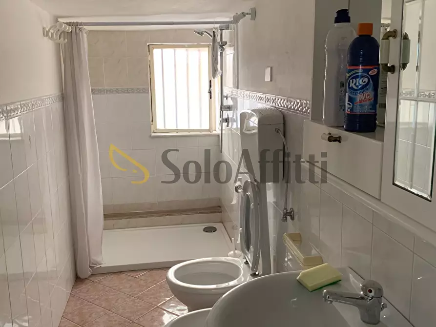 Immagine 7 di Stanza singola in affitto  a Catania