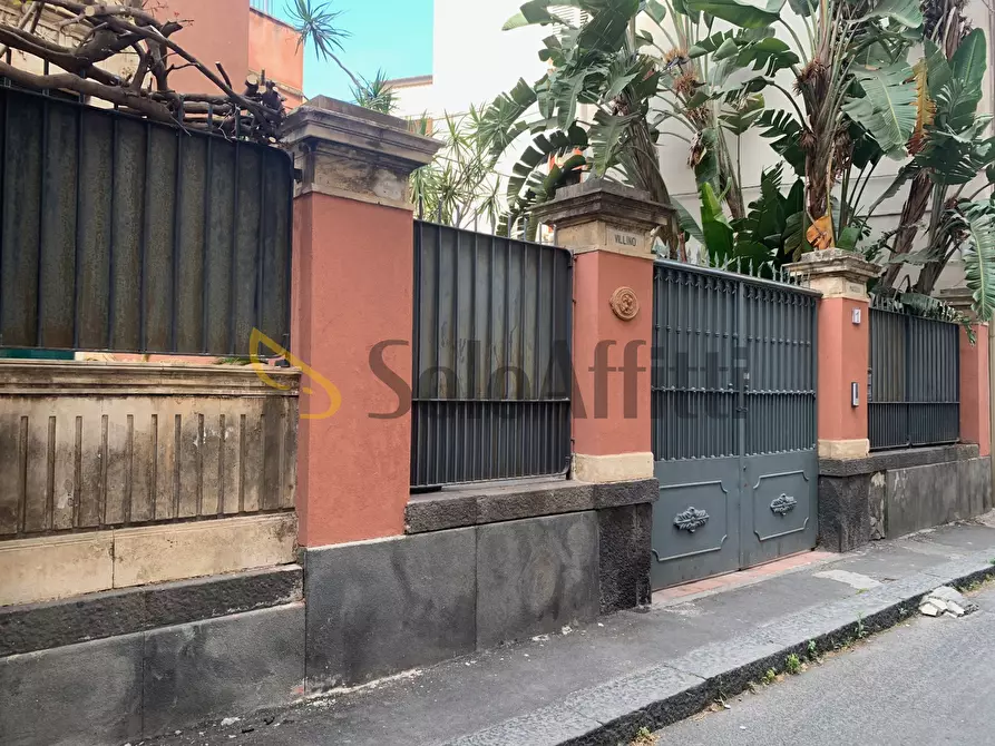 Immagine 30 di Ufficio in affitto  in Via delle Zagare 1 a Catania
