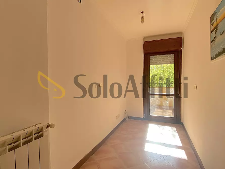 Immagine 19 di Trilocale in affitto  in Via Erminio Macario 60 a Roma