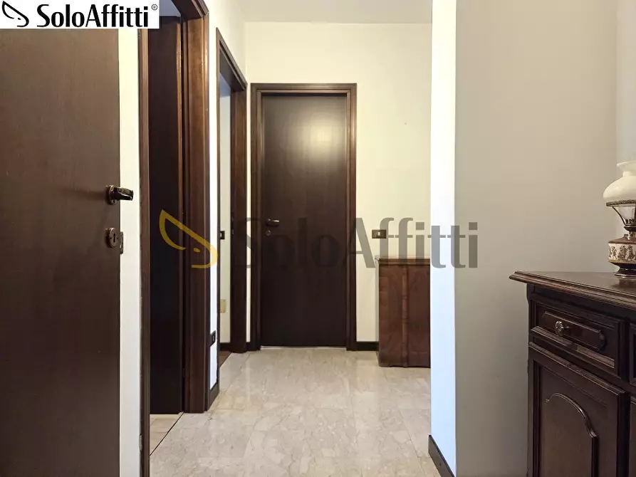 Immagine 5 di Trilocale in affitto  in Via Empoli 5 a Milano