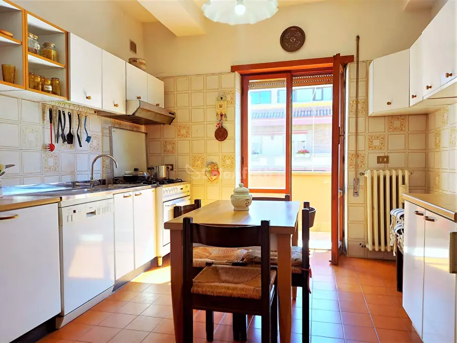 Immagine 9 di Pentalocale in affitto  in Via Giorgio Giorgis a Fiumicino