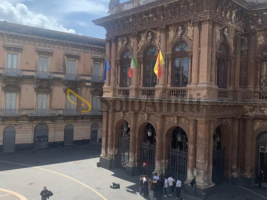 Immagine 13 di Bilocale in affitto  in Piazza Vincenzo Bellini 13 a Catania