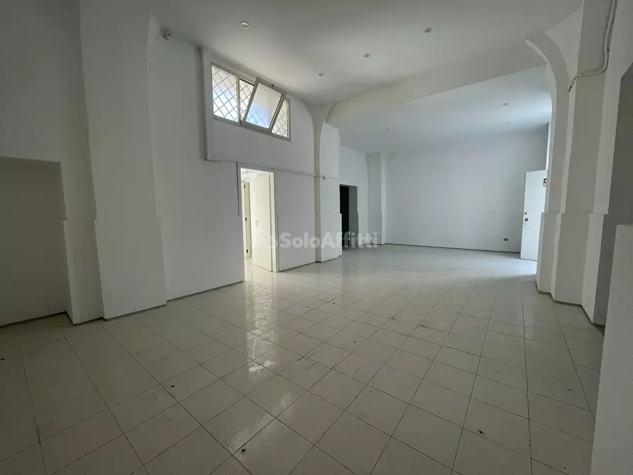 Immagine 7 di Magazzino in affitto  in Corso Trieste 82 a Caserta