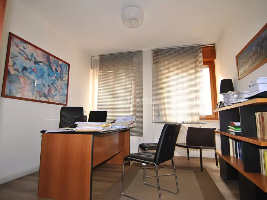 Immagine 12 di Ufficio in affitto  in Via Cairoli 69 a Livorno