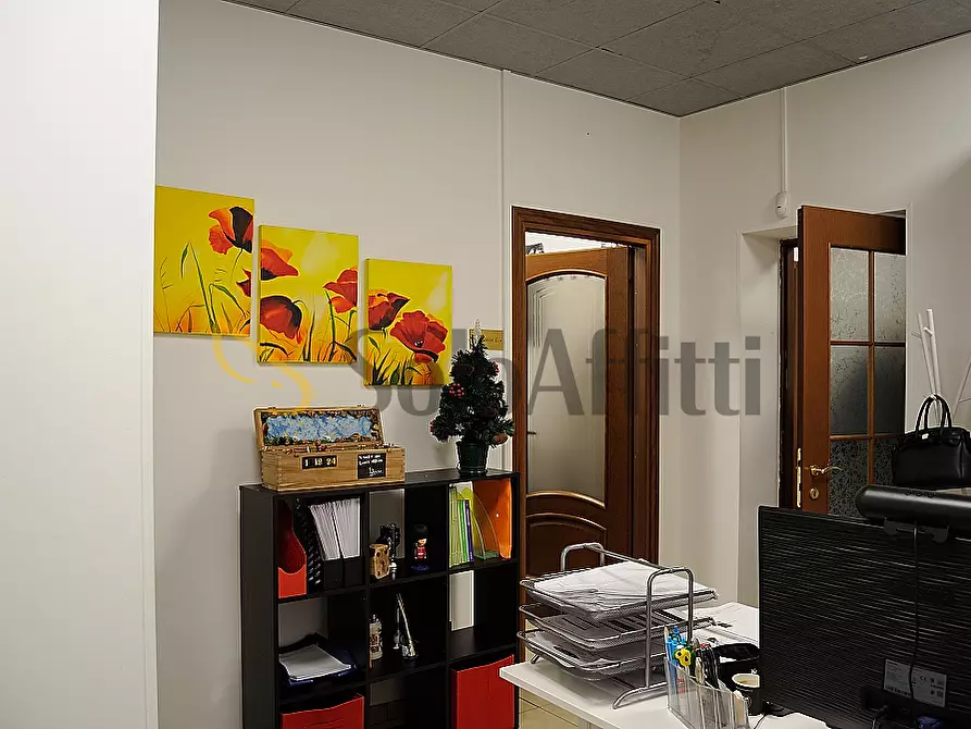 Immagine 4 di Ufficio in affitto  in Via Giuseppe Verdi 13 a Settimo Torinese