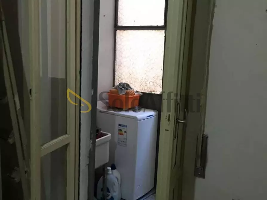 Immagine 3 di Stanza singola in affitto  in Via Etnea 728 a Catania