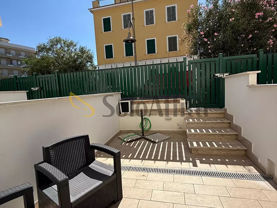 Immagine 10 di Stanza singola in affitto  in Via delle Ondine a Anzio