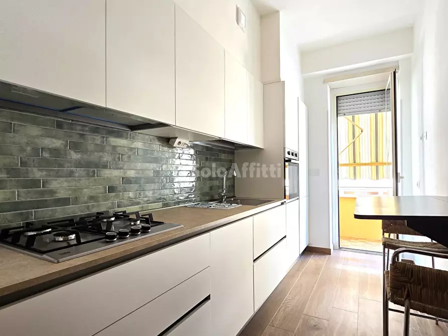 Immagine 12 di Bilocale in affitto  in Via Leone IX 14 a Roma