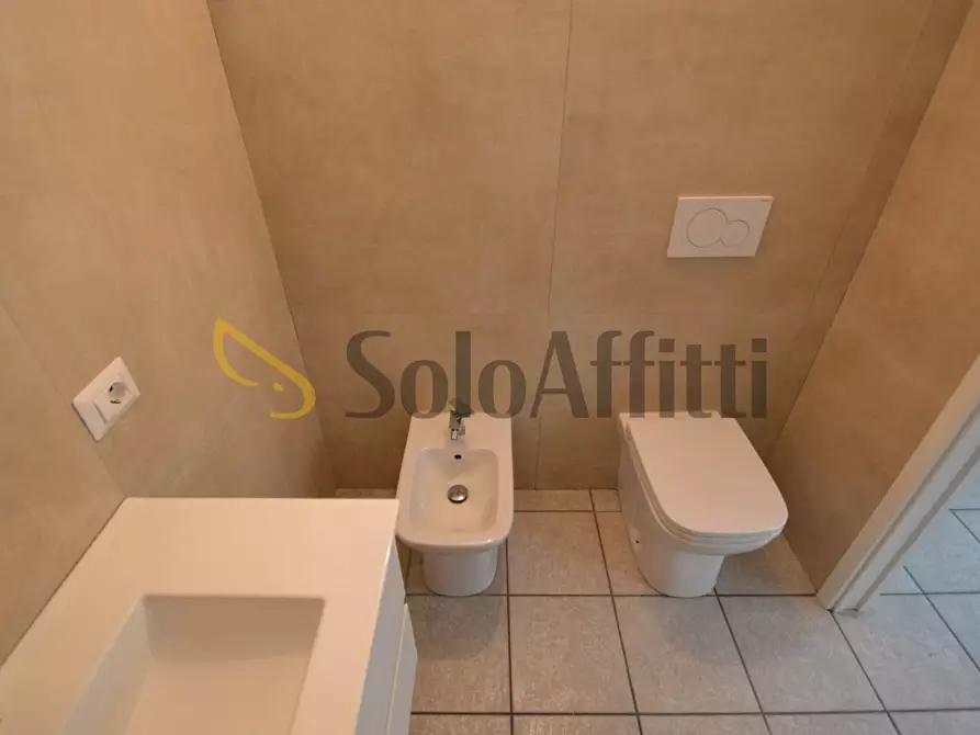 Immagine 14 di Bilocale in affitto  in Viale Monte Amiata 41 a Rozzano