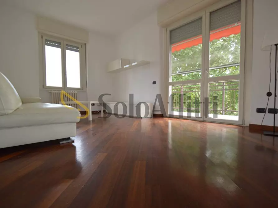 Immagine 1 di Trilocale in affitto  in Via Alfonso Capecelatro 75 a Milano