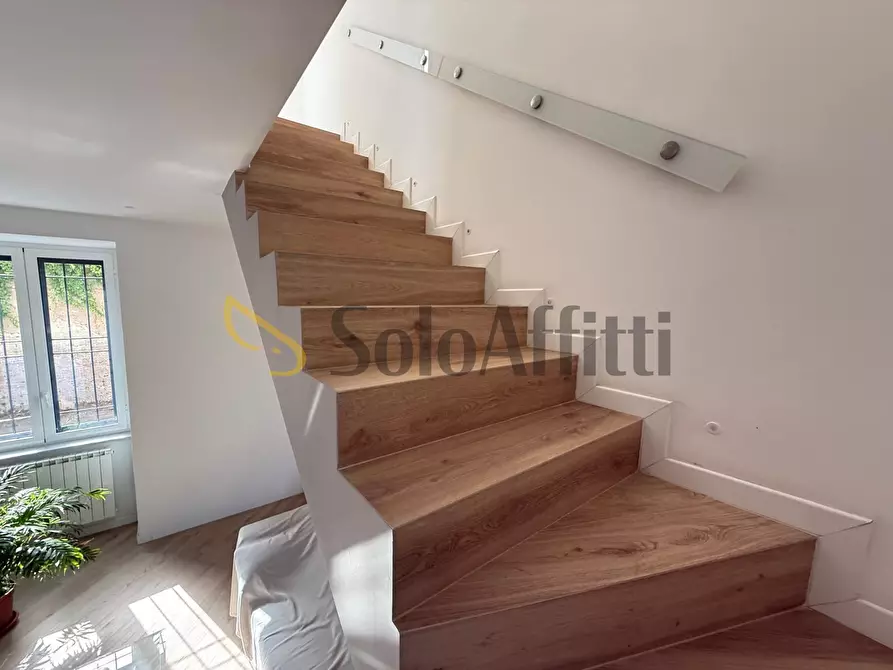 Immagine 32 di Villa in affitto  in Via Ten. Politano 4 a Caserta