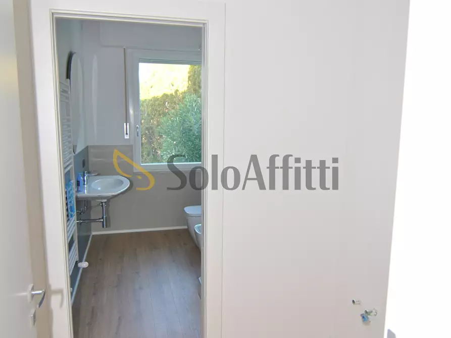 Immagine 11 di Appartamento in affitto  in Piazza delle Carrozze 29 a Livorno