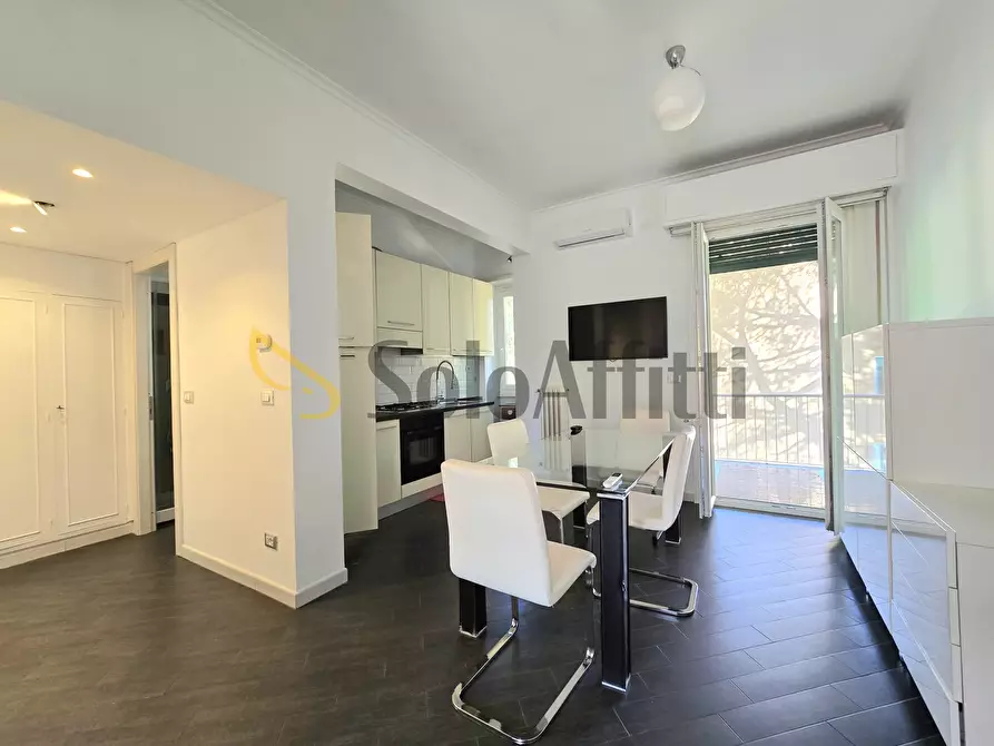 Immagine 4 di Trilocale in affitto  in Via Monte Epomeo 24 a Roma