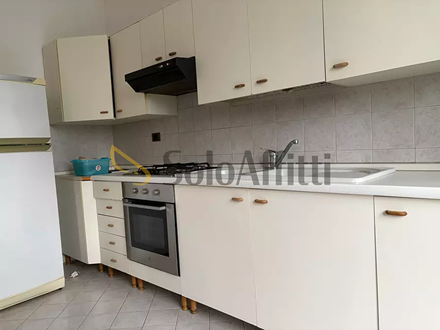 Immagine 5 di Trilocale in affitto  in Viale Lombardia 34 a Busto Arsizio