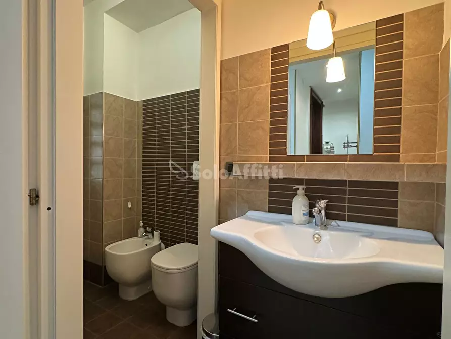 Immagine 14 di Bilocale in affitto  in Via Netro a Torino