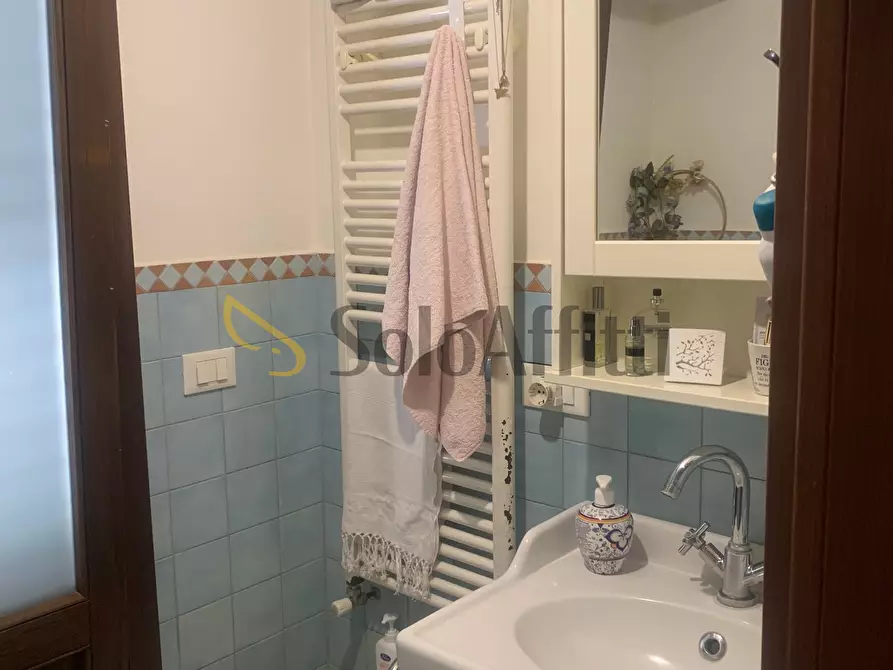 Immagine 2 di Quadrilocale in affitto  in Via Duca di Massa 10 a Aci Castello