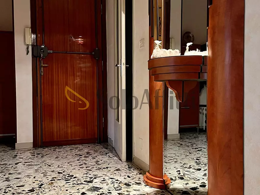 Immagine 26 di Trilocale in affitto  in Via Lucca 32 a Torino