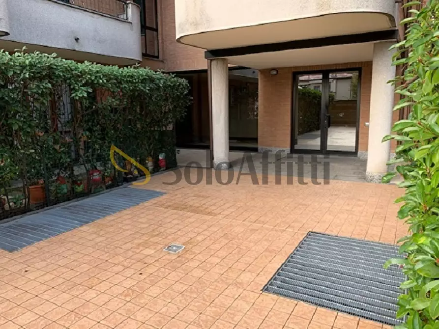 Immagine 19 di Trilocale in affitto  in Via Montello 7 a Bovisio-Masciago