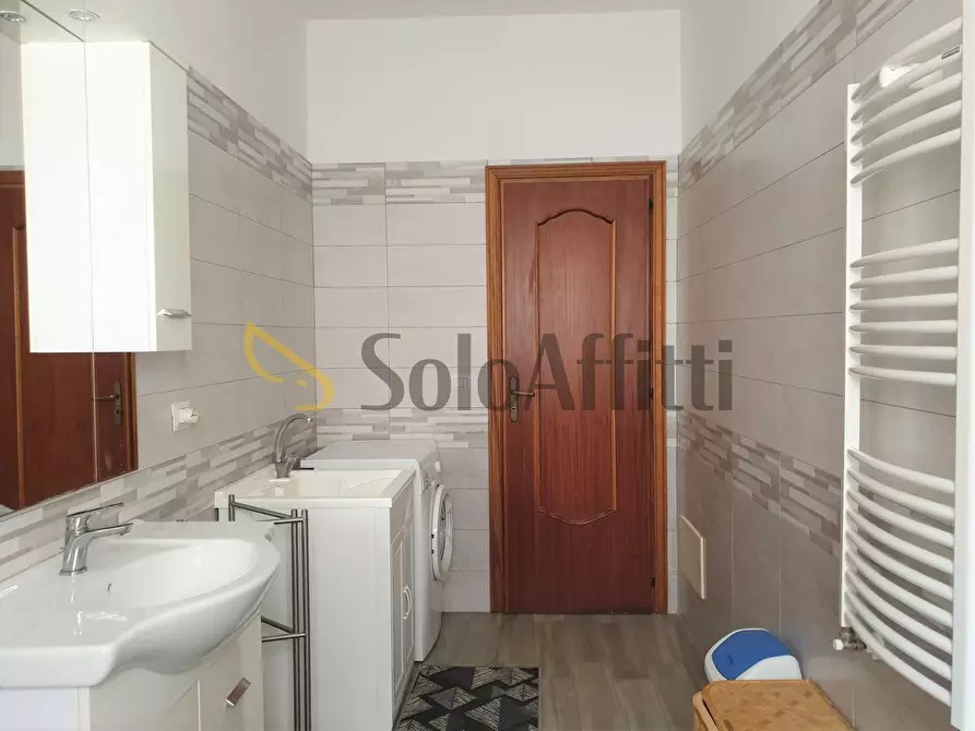 Immagine 10 di Pentalocale in affitto  a Catanzaro