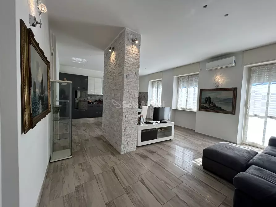 Immagine 7 di Trilocale in affitto  a Torino