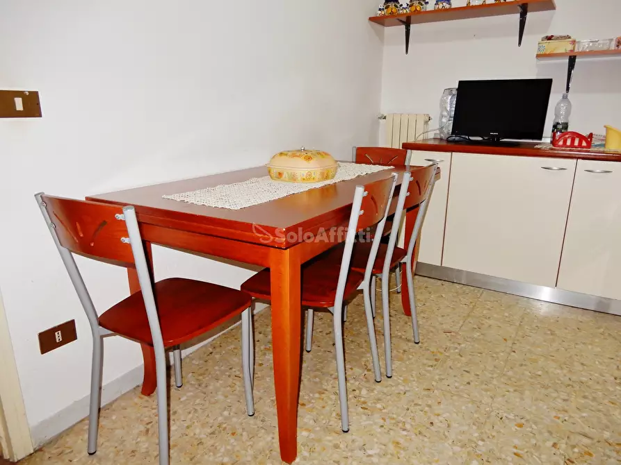 Immagine 5 di Stanza singola in affitto  a Catanzaro