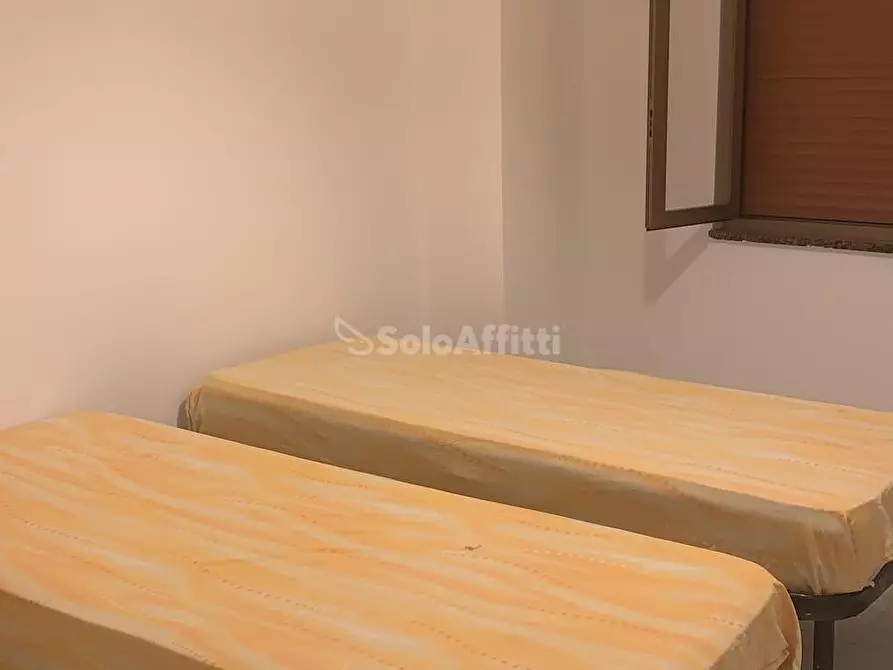 Immagine 20 di Quadrilocale in affitto  a Giardini-Naxos