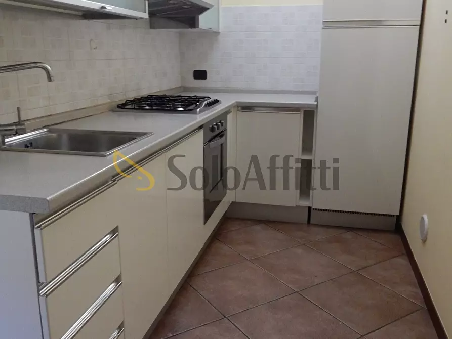 Immagine 6 di Bilocale in affitto  in Via Varese 10 a Busto Arsizio